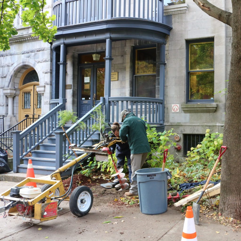 Émile Nelligan l’UNEQ accueille une plaque commémorative UNEQ